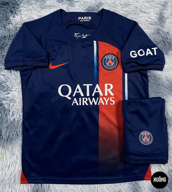 Bộ áo bóng đá PSG – Paris Saint Germain trẻ em sân nhà chuẩn hàng thailand 2023-2024 Giống thi đấu 99% (thêu)