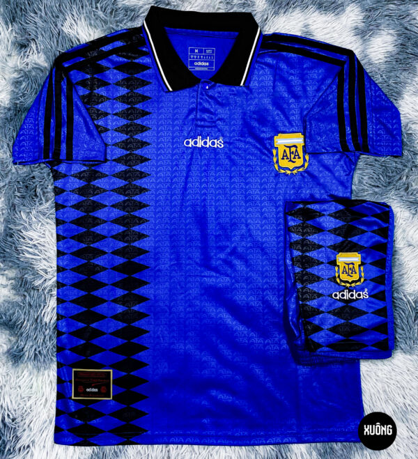 Bộ áo bóng đá Retro Argentina 1994 sân khách hàng Thailand Giống thi đấu 99%