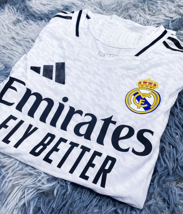 Bộ áo bóng đá Real Madrid sân nhà Supper Bodyfix 2024/25 hàng Thailand chuẩn thi đấu 100%