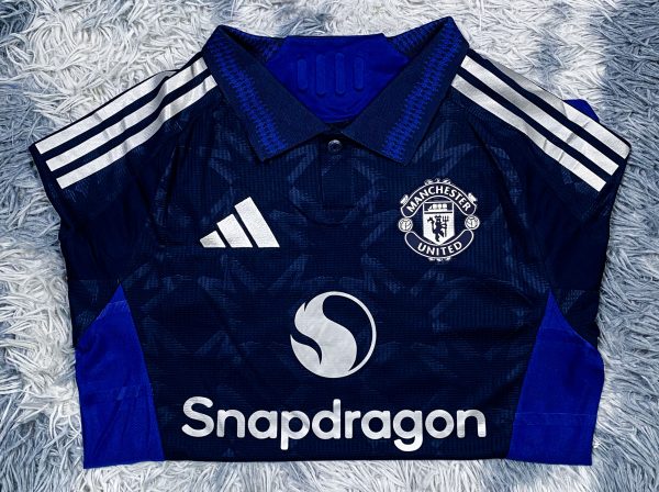 Bộ áo bóng đá MU – manchester united sân khách Bodyfix 2024/25 hàng Thailand chuẩn thi đấu 100%